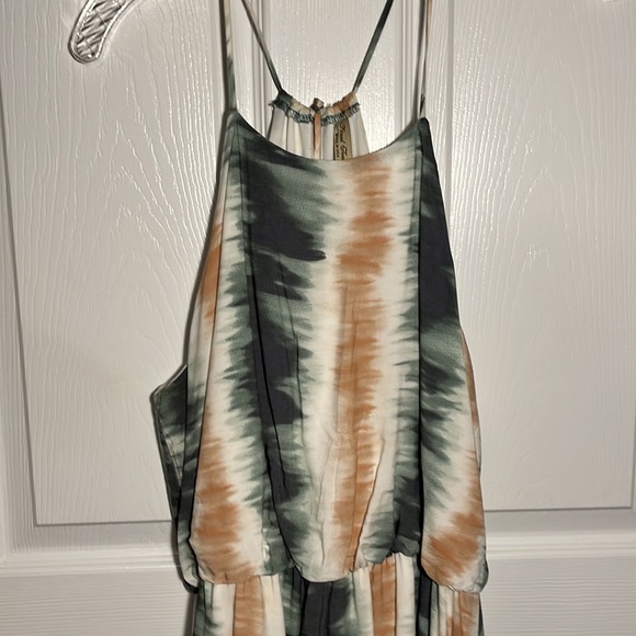 romper - Picture 2 of 8